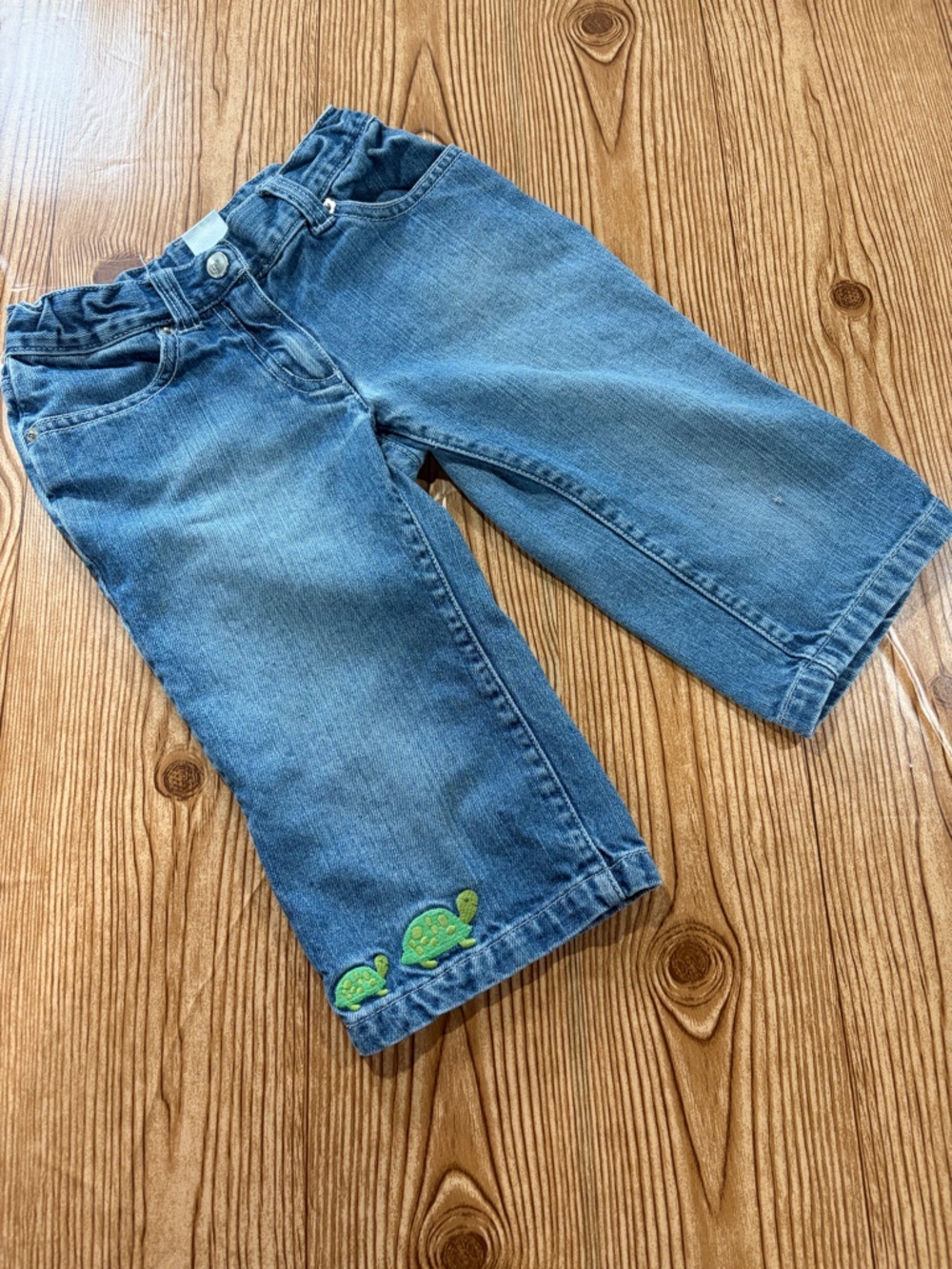4/$20 Gymboree Kids Blue Denim Pants with Turtle Patch Wide Leg Cropped